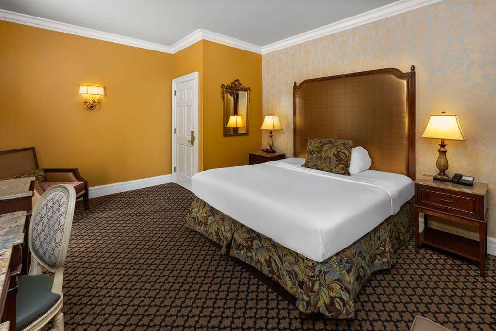 Lafayette Luxurban. Trademark *